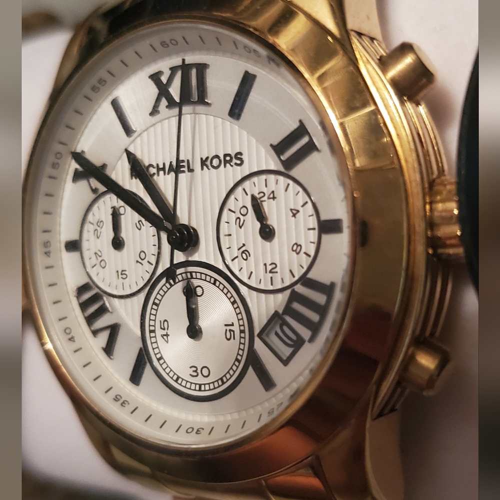 Michael Kors Watch - Picture 2 of 5